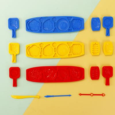 China Viable Custom Fashionable Cookie Cutters Cake Mold Plastic Molds Mini Plastic Molds for sale