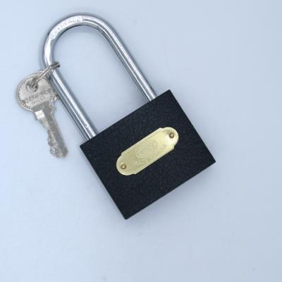 China Popular heavy duty iron 38mm pujiang black color painted small iron cylinder padlock for sale