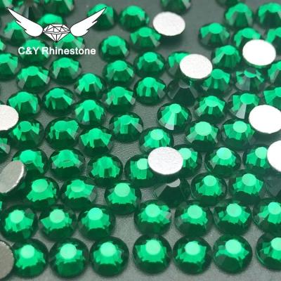 China Bulk Flatback CY Emerald Crystal Nails Rhinestones Stones Size Fake Stone Nail Art for sale