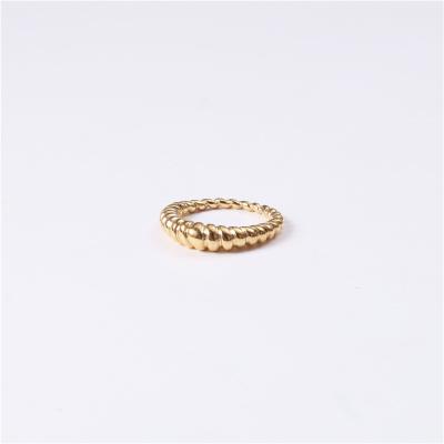 China 18K Gold Twist Crescent Ring Stainless Steel Trendy Simple High End Lead Free Nickel Free Gold Plated Jewelry for sale