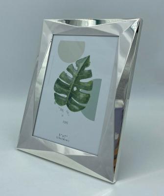 China Home Decoration Metal Photo Frame Decorated Metal Picture Frame Iron Frame 4x6 5x7 8x10 for sale