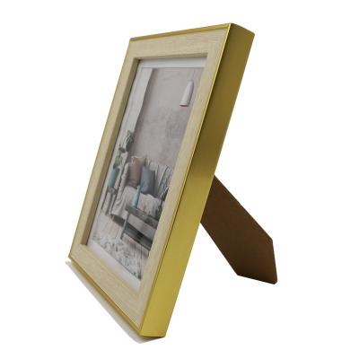 China Home Decoration 2019 2020 Hot Selling High Quality Table Portrait Home Decoration Photo Frame Wall Frame WPC/PS/PVC Plastic Picture Frame for sale