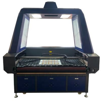 China Programmable Double Head CCD Camera Auto China CO2 Table Laser Top Cutting And Engraving Machine For Cloth Fabric Leather Wood for sale