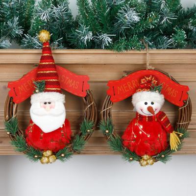 China Santa Claus Festive Home Decor Unique Santa Door Wreath Rattan Circle Snowman Christmas Decoration Ornament Garland/ for sale