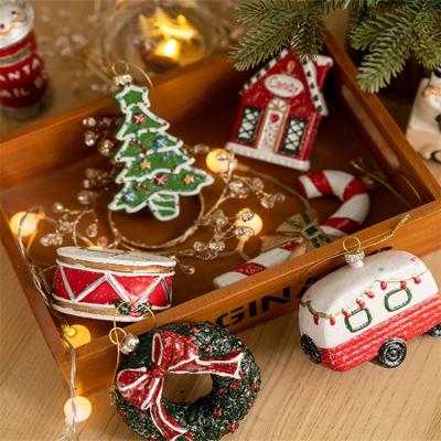 China Various Styles Available Painted Shaped Ball Christmas Tree Decorations Multicolor Small Ornaments Christmas Pendant for sale