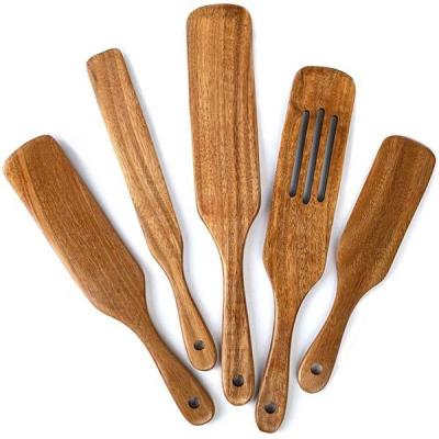 China Long Handle Five-Piece Kitchenware Set Acacia Wood Kitchen Tableware Set Sustainable Wooden Spatula Long Handle Salad Spatula for sale