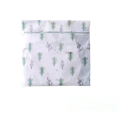 China 60 X 60 Cm Cactus Pattern Household Wash Bag Modern Hotel Laundry Bag for sale