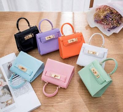 China 2023 New Arrival Cross - Body Bag Children Mini Candy Purse Women Jelly Girls Lady Silicone Candy Chain Mini Purse for sale