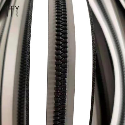 China Waterproof Durable And High Quality Garment Fabric Zipper 20# Plastic Resin Waterproof Zipper Roll for sale