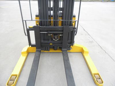 China Customized Warehouse Lift Equipment , Regenerative Braking Walk Behind Pallet Stacker for sale