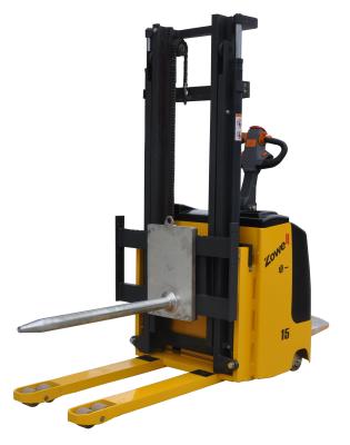 China High Performance Warehouse Material Handling Equipment , Electric Stacker Forklift for sale