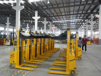 China 1 Ton Warehouse Stacker For Food Industry , Semi Electric Roll Stacker for sale