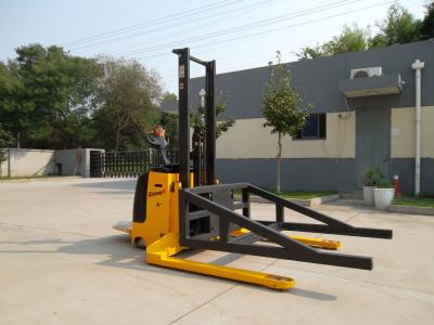 China Electric Straddle Stacker for Warehouse With Wide Leg And Special Fork for sale