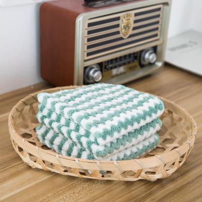 China Amazon Coral Velvet Striped Hand Towel Hypoallergenic Hot Kitchen Dish Cleaning Cloth Remove Oil Stain and Clean Dishcloth for sale