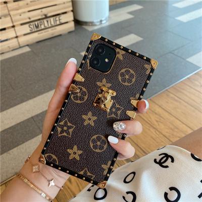 China New Designer Luxury Leather Square Luxury Cell Phone Case Back Cover Set With Strap For iPhone 6 7 8 matte xs 11 x 12 pro max for sale