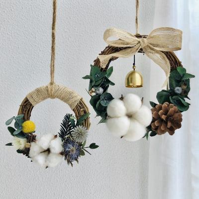 China Handmade Garland Indoor Immortal Material DIY Bag Decoration Hanging Car Hanging Home Decor Wall Hanging Creative Gift for sale