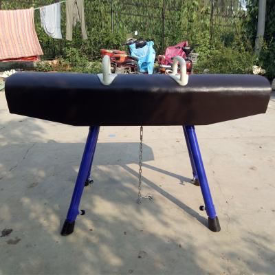 China Customized Logo Non-slip Portable Pommel Horse in Professional Gym with Durable Design for sale