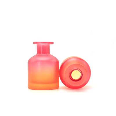 China Wholesale 135ml Cosmetic Square Diffuser Glass Bottle With Lid for sale