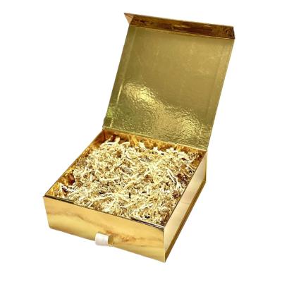 China Recyclable High Quality Gold Packaging New Large Rigid Magnetic Clear Window Square Round Luxury Custom Packaging Paper Gift Box for sale