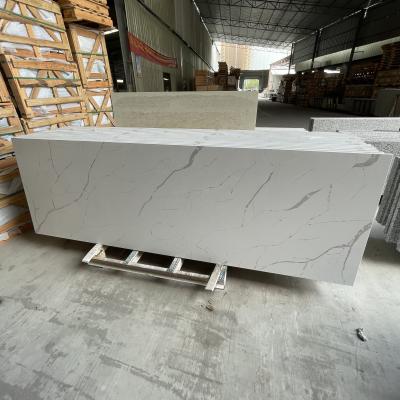 China Modern Cheap Faux Calacatta Quartz Countertops White Kitchen Countertops Stone For Hotel for sale