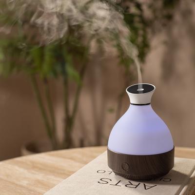 China Unique Aromatherapy 5V Mini Diffuser Wood Grain Scent Machine Difusor De Aromas de Aromas de household products for sale