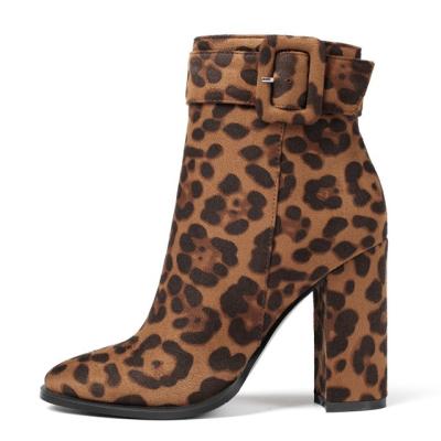 China Women's Western Brown Winter Warm Short Boots Ankle Boots Suede Leopard Thick Heel Boots for sale