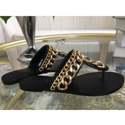 China Fashion Trend Chengdu Shoe Gold Chain Flip Flop Sandals Black Rubber Women Flat Load Shoes for sale