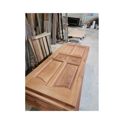 China Custom Line Design Waterproof High Quality Low Price Modern Design Art Prestige Indoor Solid Wood Carving Door for sale