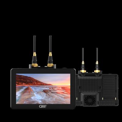 China 5G Radio Frequency Transmitter / Receiver Wireless Video Audio Kit With Built-in Monitor 5.5 Inch for sale