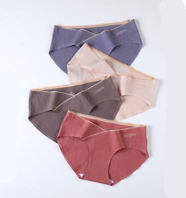 China Antibacterial Comfortable Women's Underwear Cotton Pregnant Breathable Belly Seamless Belly Triangle Pants for sale