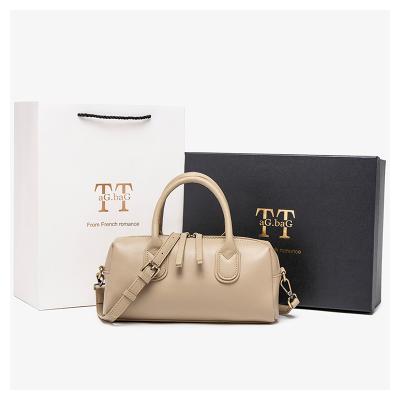 China Lightweight Made In China Fashion Woman China Handbags 2022 Fashion Light Handbag Set for sale