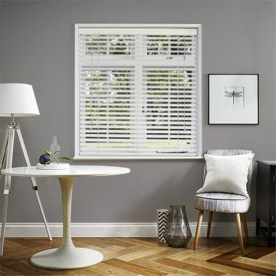 China Hot Selling Durable/Waterproof/Easy To Clean/Anti-fire 2 Inch Window White Wooden Venetian Blinds With Strip for sale