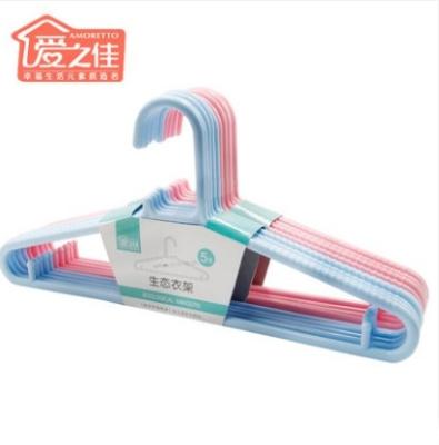 China Flexible Hanging Wet Dry Cloth Hotel Plastic Clothes Hanger for sale