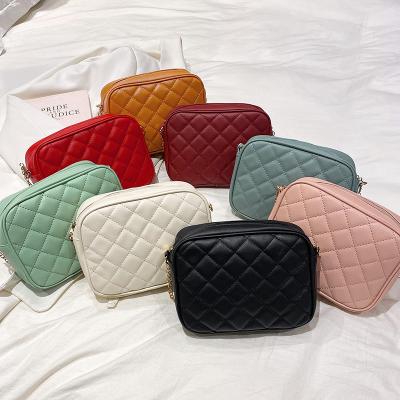 China 2023 wholesale price handbags factory outlet cheap PORTABLE lattice embroidery shoulder bags for women small bags for sale