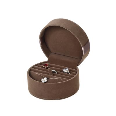 China Fashionable Luxury Velvet Wedding Jewelry Box Ring Box Jewelery Leather Gift Velvet Round Packaging Box for sale