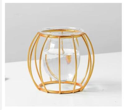 China Creative Tabletop Decoration Metal Frame Vase Plant Contemporary Lantern Plated Plated Hydroponic Petri Dish for sale