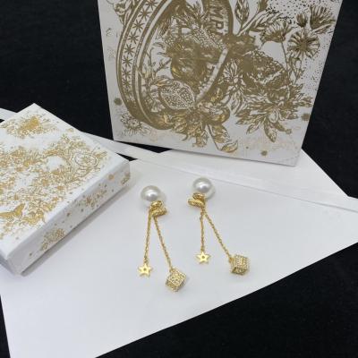 China CLASSIC Wholesale brand jewelry stud dangle earrings dd luxury designer pearl earrings with exquisite gift box for sale