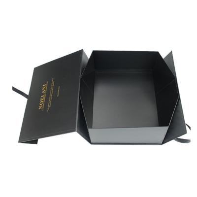 China Recycled Materials Logo Black Color Magnetic Matte Foldable Hot Stamping Packaging Paper Box For Clothing for sale