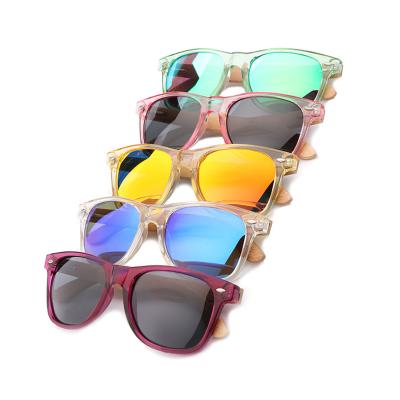 China Fashion Sunglasses 2022 Women Fashion Gafas UV400 Polarized Shades PC Sun Glass Clear Frame Temple Handmade Bamboo Sunglasses for sale