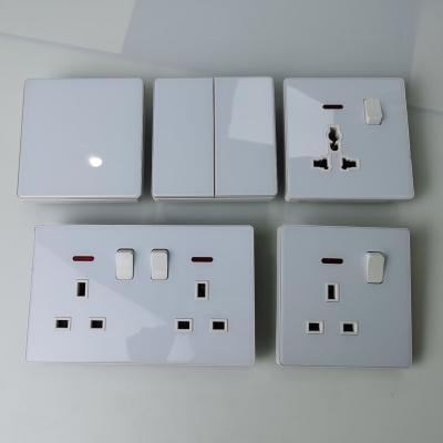 China Shinelite New Design Safe Modern UK Acrylic Plate Wall Light Switch With 15 Years Guarantee for sale