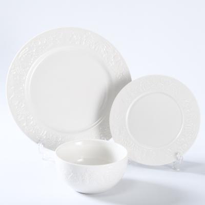 China Durable Gloss Fancy Color Glazed Embossed Dinnerware Set 16pcs Dinnerware For 4 People for sale