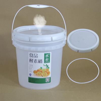 China 10L Plastic Homebrew Bucket Wine Brewing Enzyme Drum With Spigot for sale