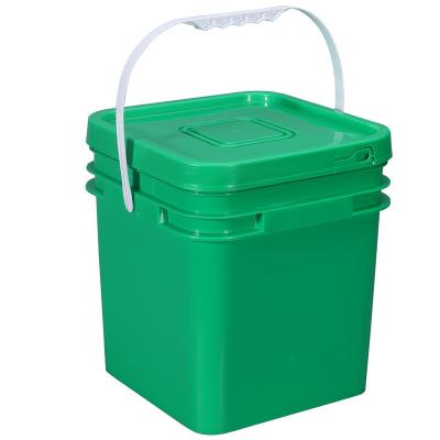 China Bulk Square Two Gallon Plastic Buckets With Screw Lids Engine Oil Storage Customized for sale