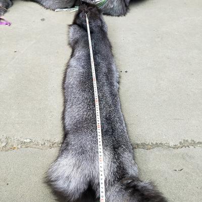 China With Top Leg Best Selling Price Silver Blue Fur Skins Cheap Fox Skin Fur Animal Skin For Coat for sale