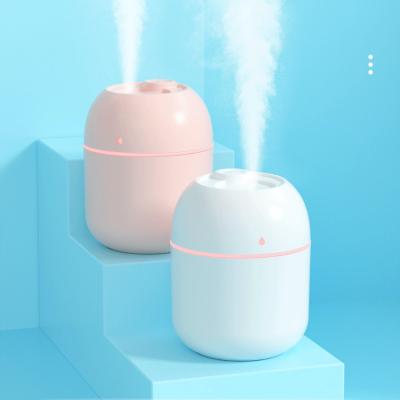 China 220ml USB LED Night Lamp Humidifier Mist Maker Essential Oil Diffuser Mini Car H2O Portable Cool Air Humidifier for sale