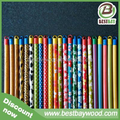 China Various Plastic Hangers PVC Coated Wooden Broom Handle Cheap Broom Handle / Factory Price Wooden PVC Coated Broom Handle for sale