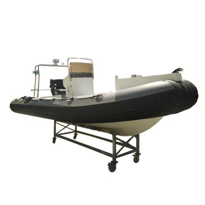 China PVC 550cm Low Price 18ft Inflatable Fishing Boat With Aluminum Floor for sale