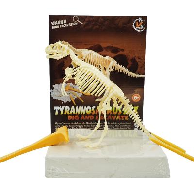 China Clay+plastic SETM 2021 Hot Sale Dinosaur Excavation Kit Kids Gigantic Skeleton Digging Toys Dig Kit Toy for sale