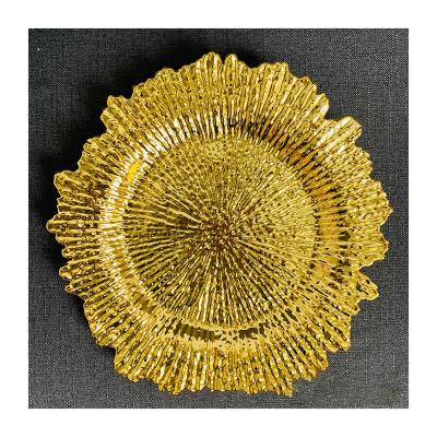 China 13 Inch Gold Irregular Round Cocoa Reef Charger Panel Dinner Dish Home Wedding Party Sustainable Hot Selling Reusable Plastic Decoration for sale