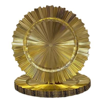 China New 13 Inch Gold Process Plating Spray Paint Charger Wedding Dish Sustainable Irregular Round Reusable Plastic Banquet Party Main Dish for sale